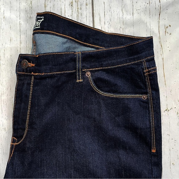 Old Navy Women’s The Flirt Dark-wash Plus Size Skinny Jeans Size 18 Regular - Picture 6 of 7